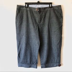 Gap stretch fit flat front shorts for women size plus 18